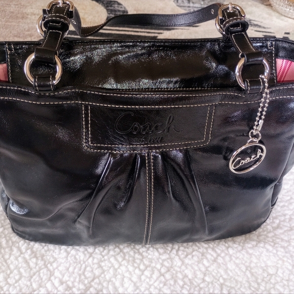 Coach, absolutely stunning: classic black, NWT - Picture 2 of 8